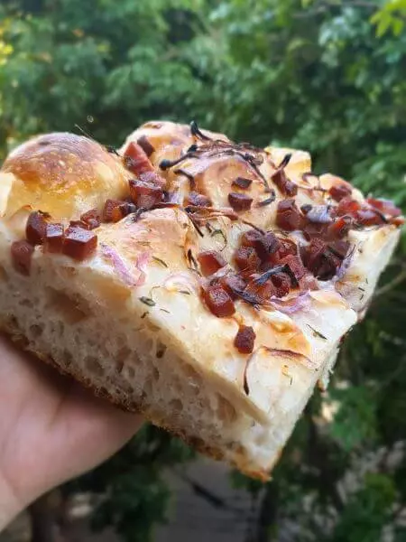 Focaccia Cebola Roxa